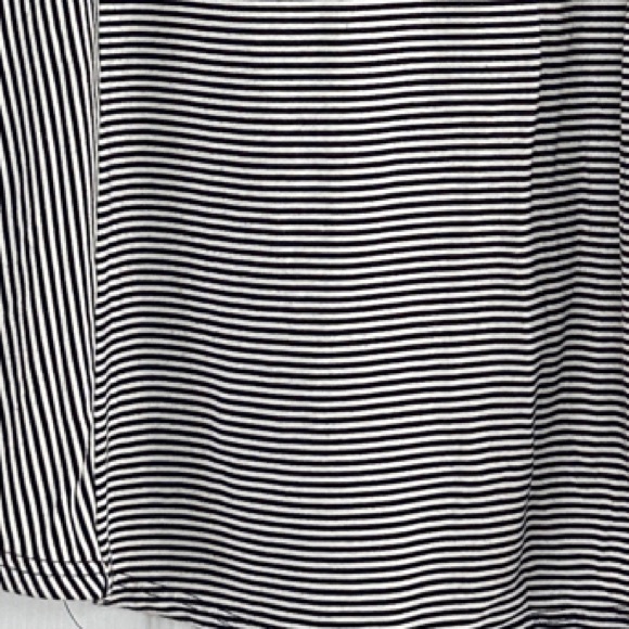 Lane Bryant Striped Black and White Women's Top Sz 18/20 - Picture 4 of 4